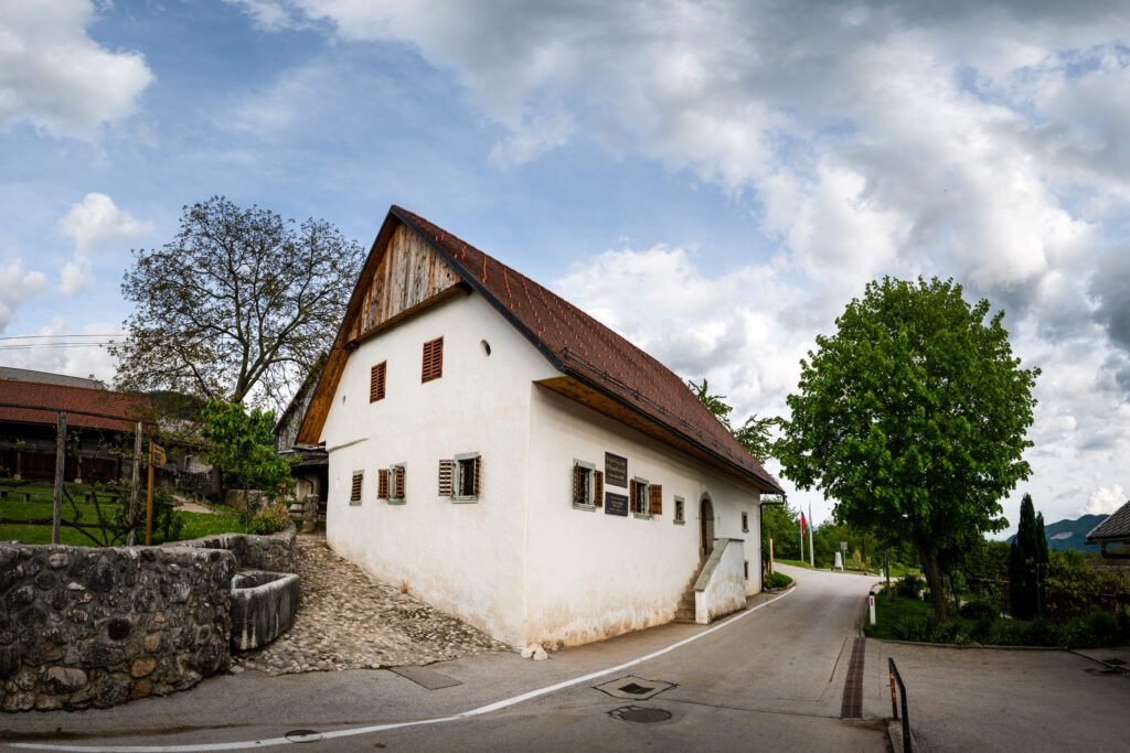 Front view of the traditional 18th-century farmhouse where Slovenian poet France Prešeren was born